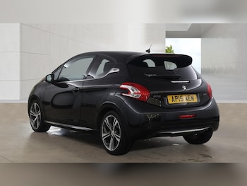 Used Peugeot 208 2015 for sale - 78534692: Photo