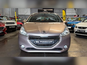 Used Peugeot 208 2014 for sale - 77162151: Photo