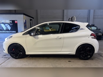 Used Peugeot 208 2016 for sale - 79143467: Photo