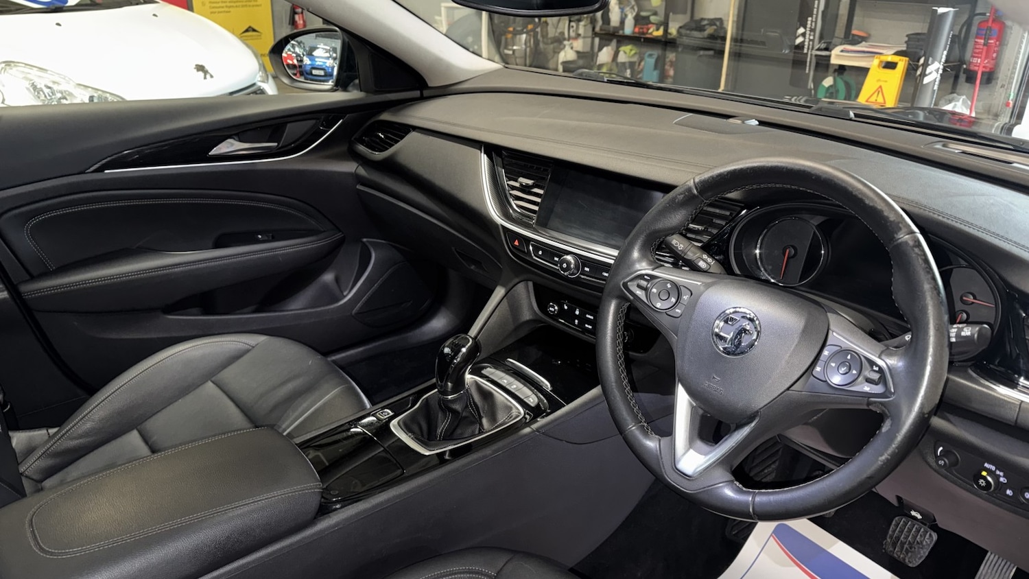 Used Vauxhall Insignia 2018 for sale - 77453148: Photo 12