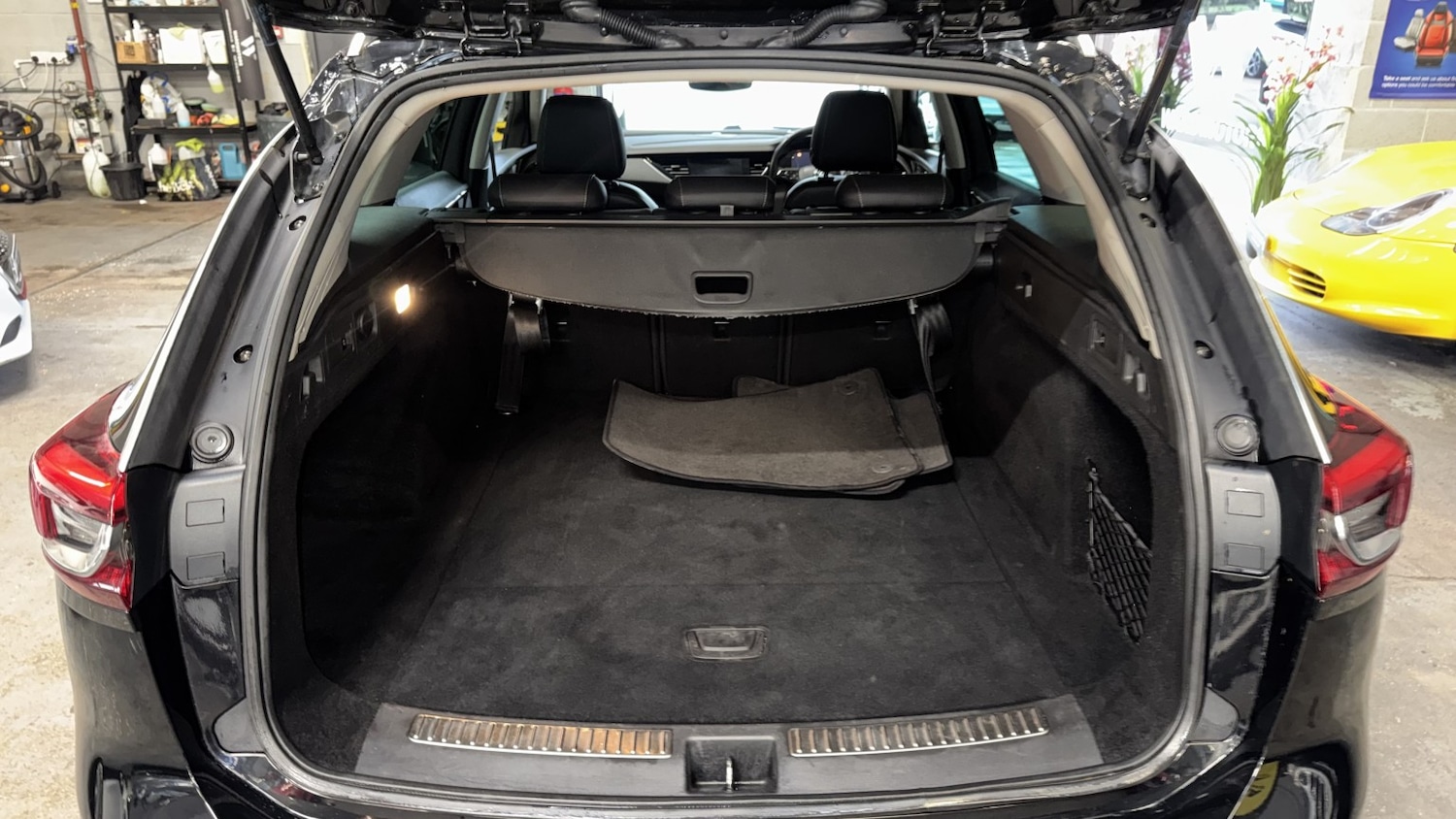 Used Vauxhall Insignia 2018 for sale - 77453148: Photo 43