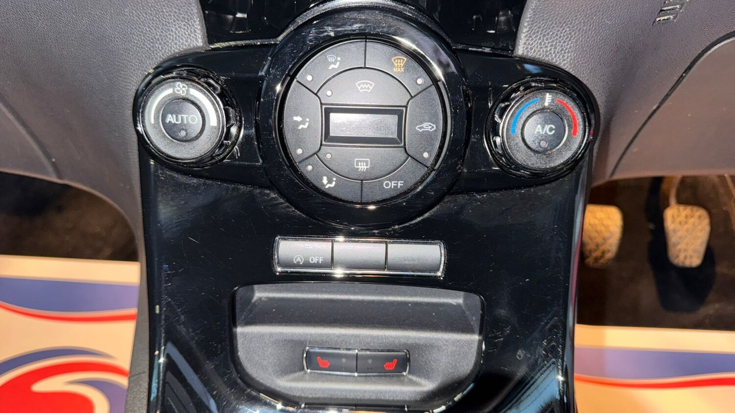 Used Ford Fiesta 2015 for sale - 76673320: Photo 28