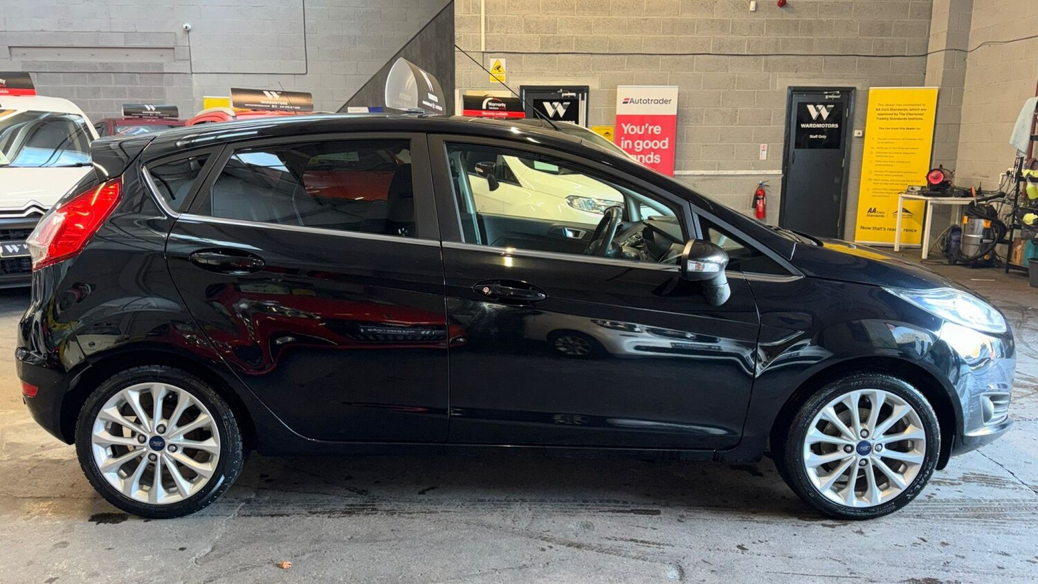 Used Ford Fiesta 2015 for sale - 76673320: Photo 9