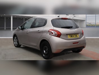 Used Peugeot 208 2014 for sale - 77558560: Photo