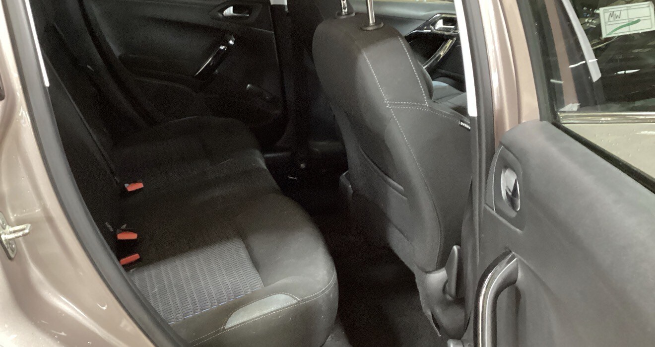 Used Peugeot 208 2014 for sale - 77558560: Photo 5