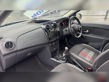 Used Dacia Sandero Stepway 2019 for sale - 76855410: Photo