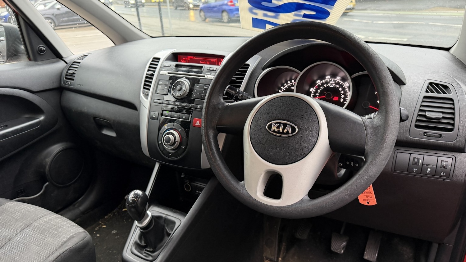 Used Kia Venga 2011 for sale - 77289156: Photo 2