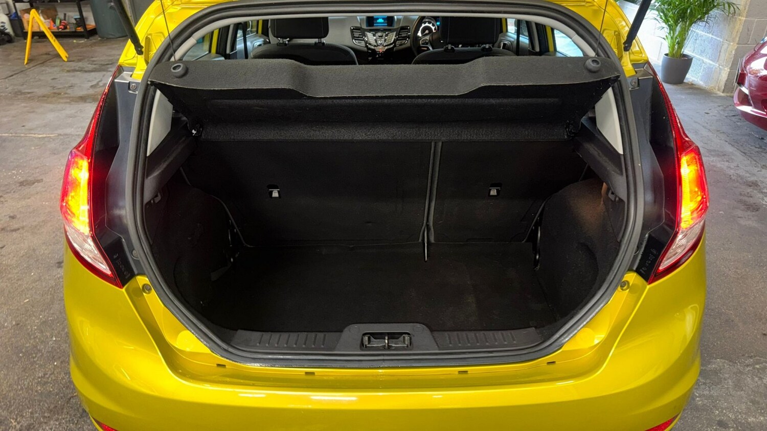 Used Ford Fiesta 2014 for sale - 76673270: Photo 42