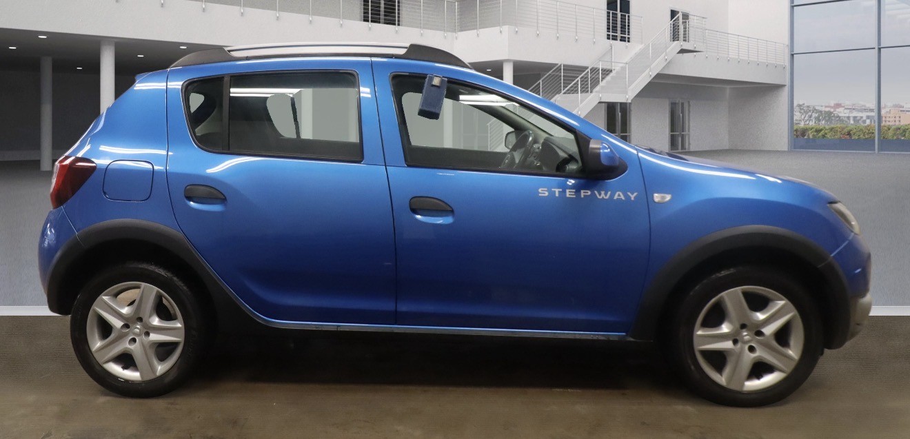 Used Dacia Sandero Stepway 2015 for sale - 77014806: Photo 7