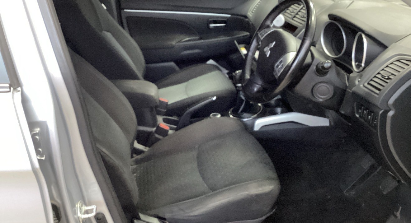 Used Mitsubishi ASX 2011 for sale - 76751852: Photo 6