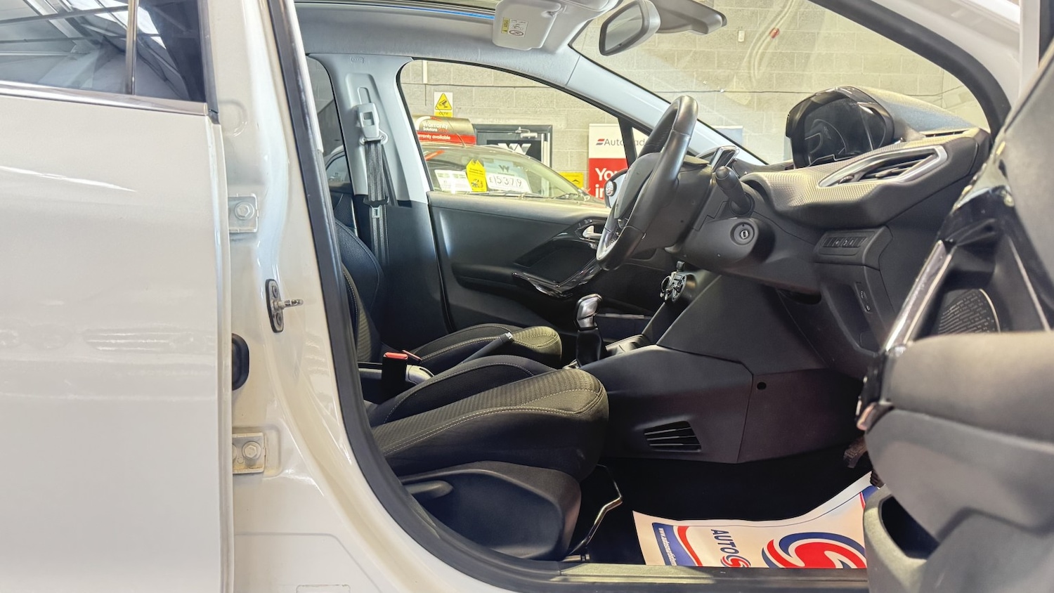 Used Peugeot 208 2016 for sale - 78056924: Photo 11