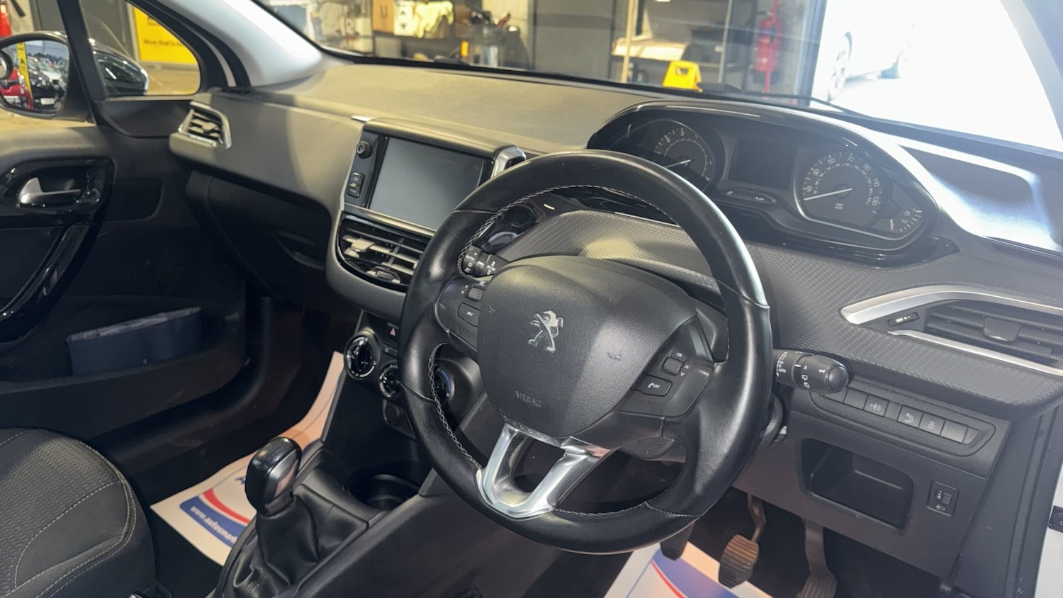 Used Peugeot 208 2016 for sale - 78056924: Photo 12