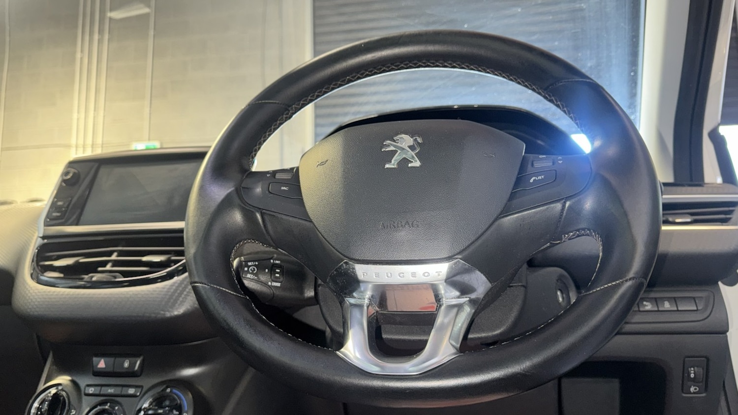 Used Peugeot 208 2016 for sale - 78056924: Photo 21