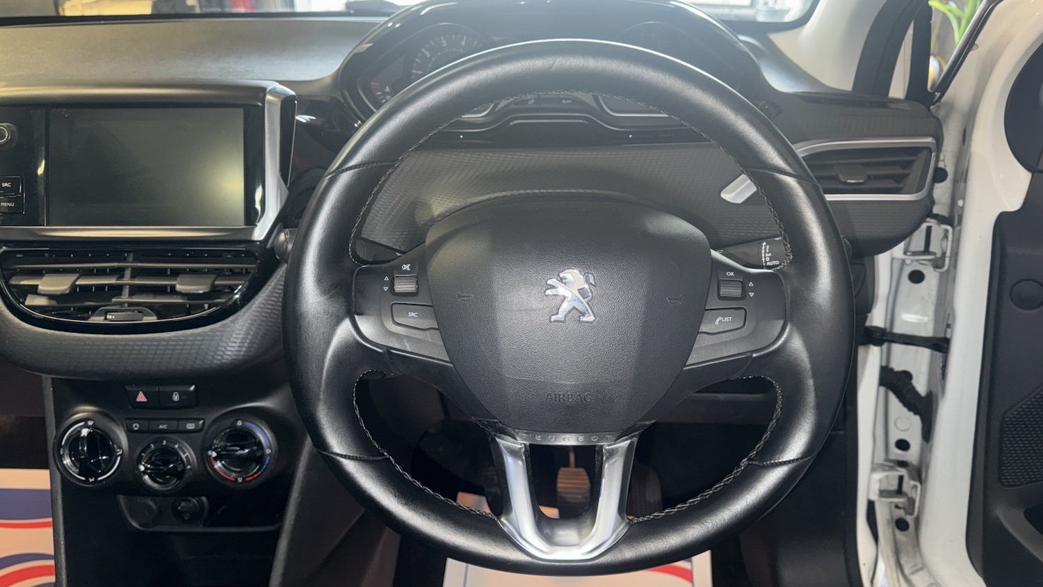 Used Peugeot 208 2016 for sale - 78056924: Photo 22