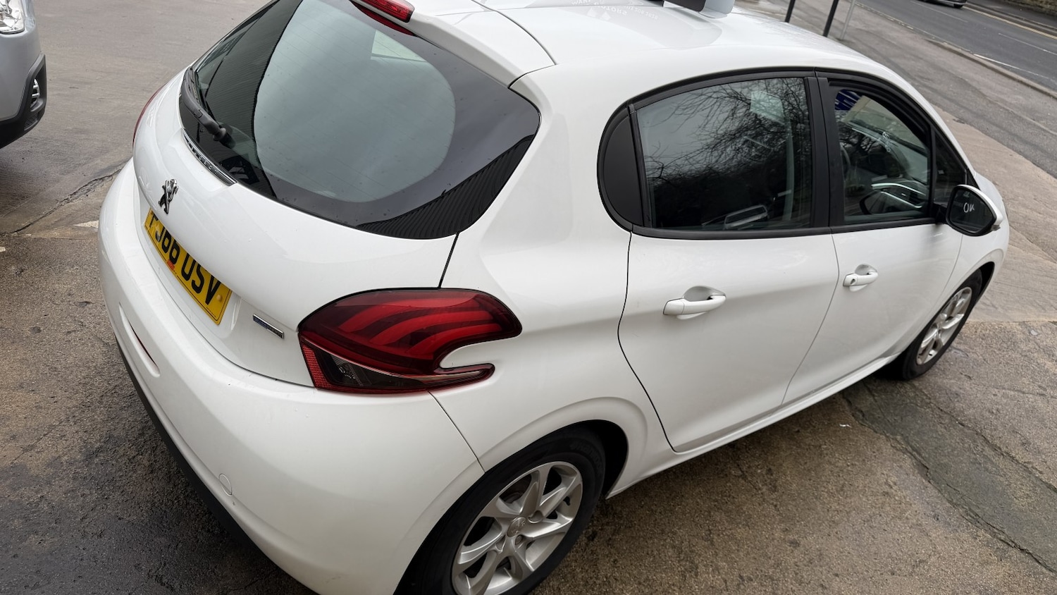 Used Peugeot 208 2016 for sale - 77020570: Photo 4