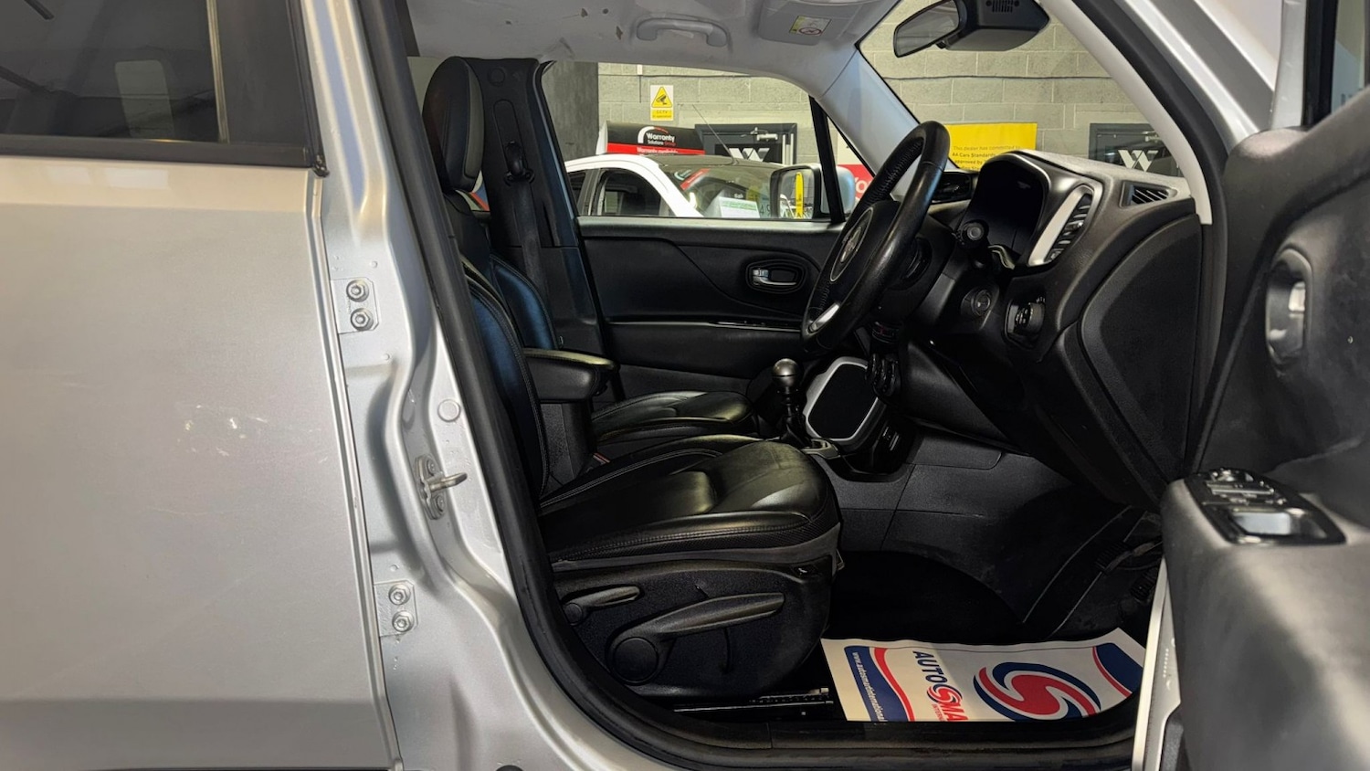 Used Jeep Renegade 2015 for sale - 77521946: Photo 11