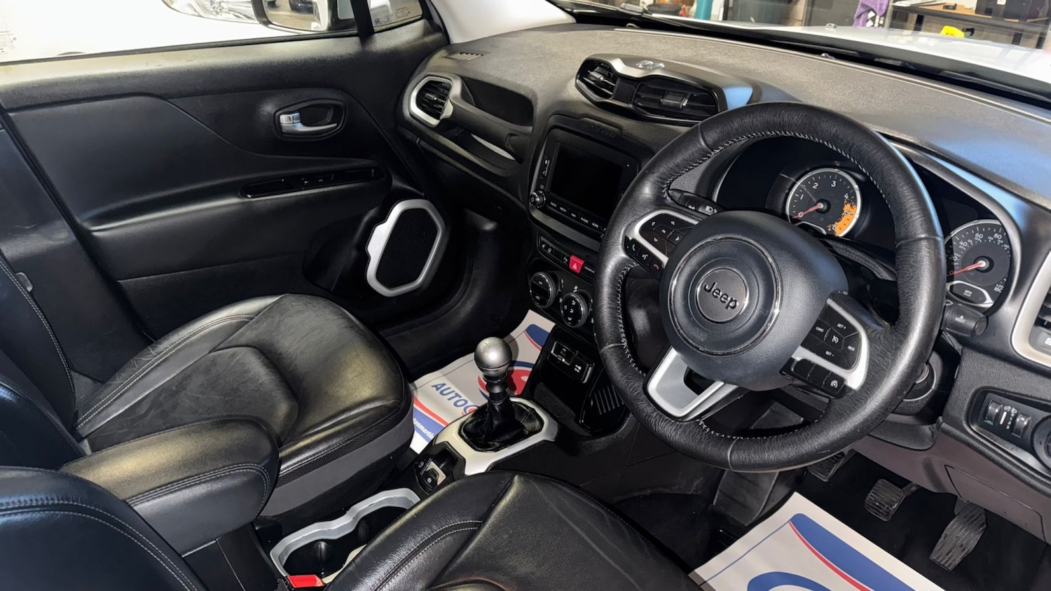 Used Jeep Renegade 2015 for sale - 77521946: Photo 12