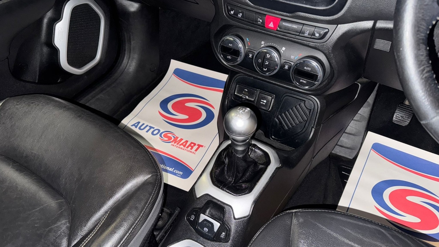 Used Jeep Renegade 2015 for sale - 77521946: Photo 27