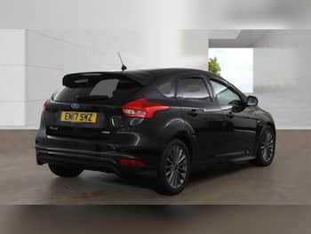 Used Ford Focus 2017 for sale - 79676258: Photo