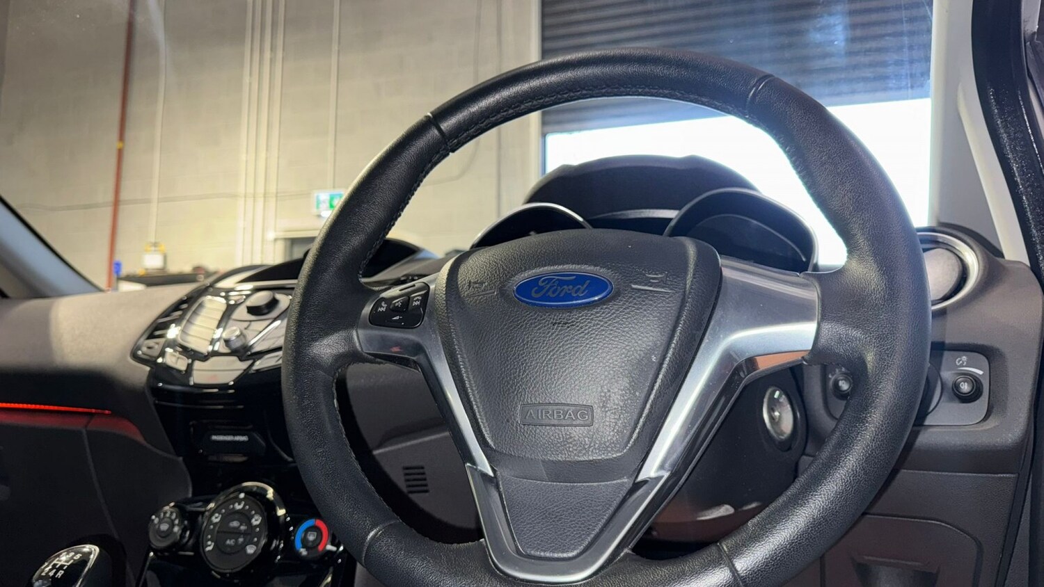 Used Ford Fiesta 2014 for sale - 77721154: Photo 24