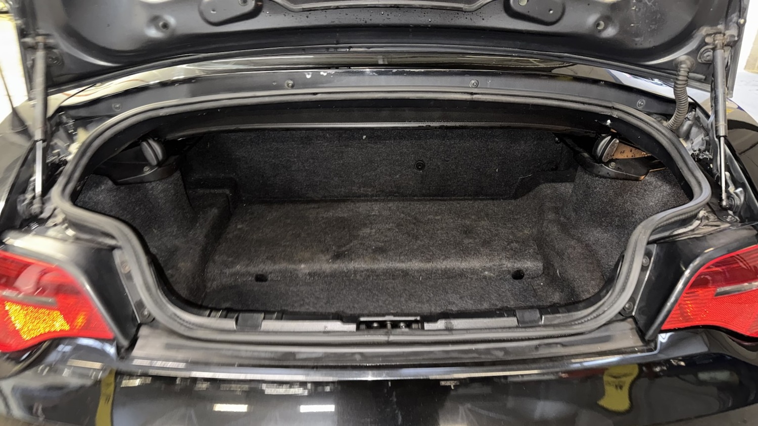 Used BMW Z4 2006 for sale - 77921292: Photo 36