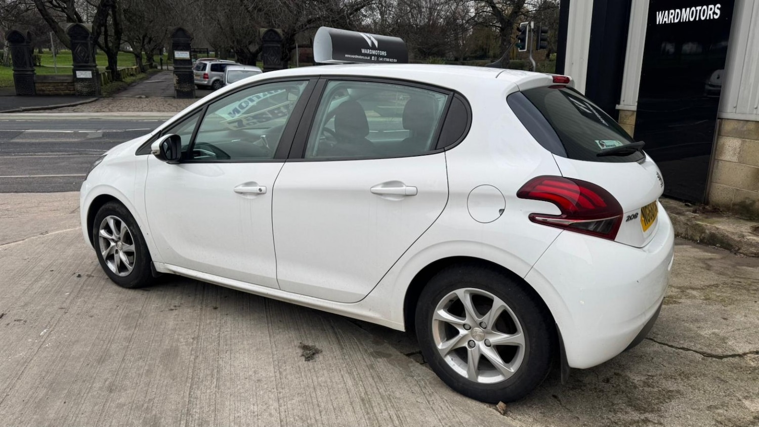 Used Peugeot 208 2017 for sale - 77313979: Photo 3