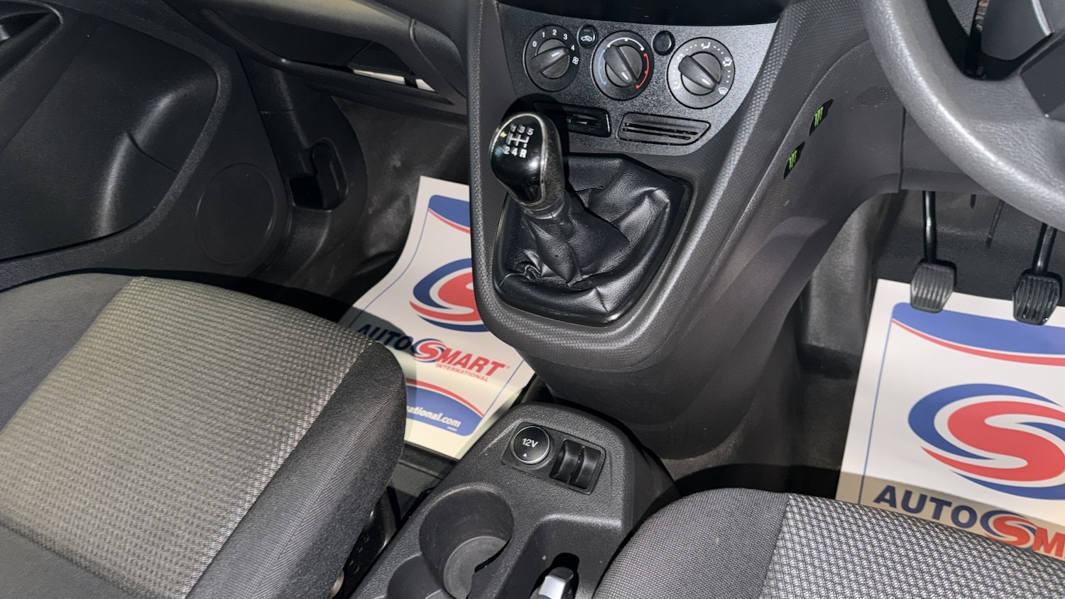 Used Ford Transit Connect 2016 for sale - 76673260: Photo 21