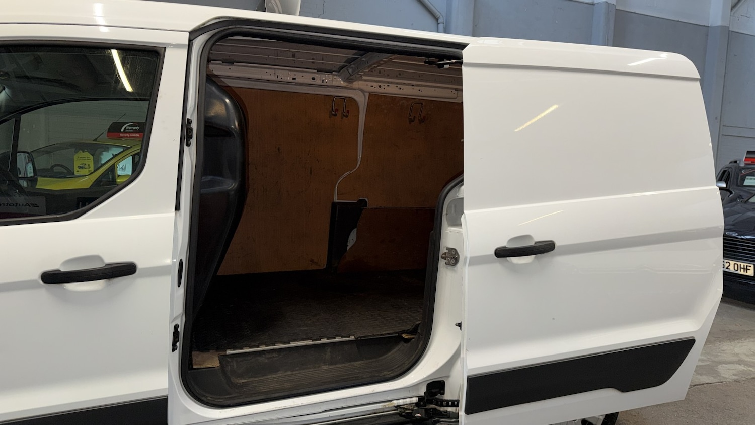 Used Ford Transit Connect 2016 for sale - 76673260: Photo 32