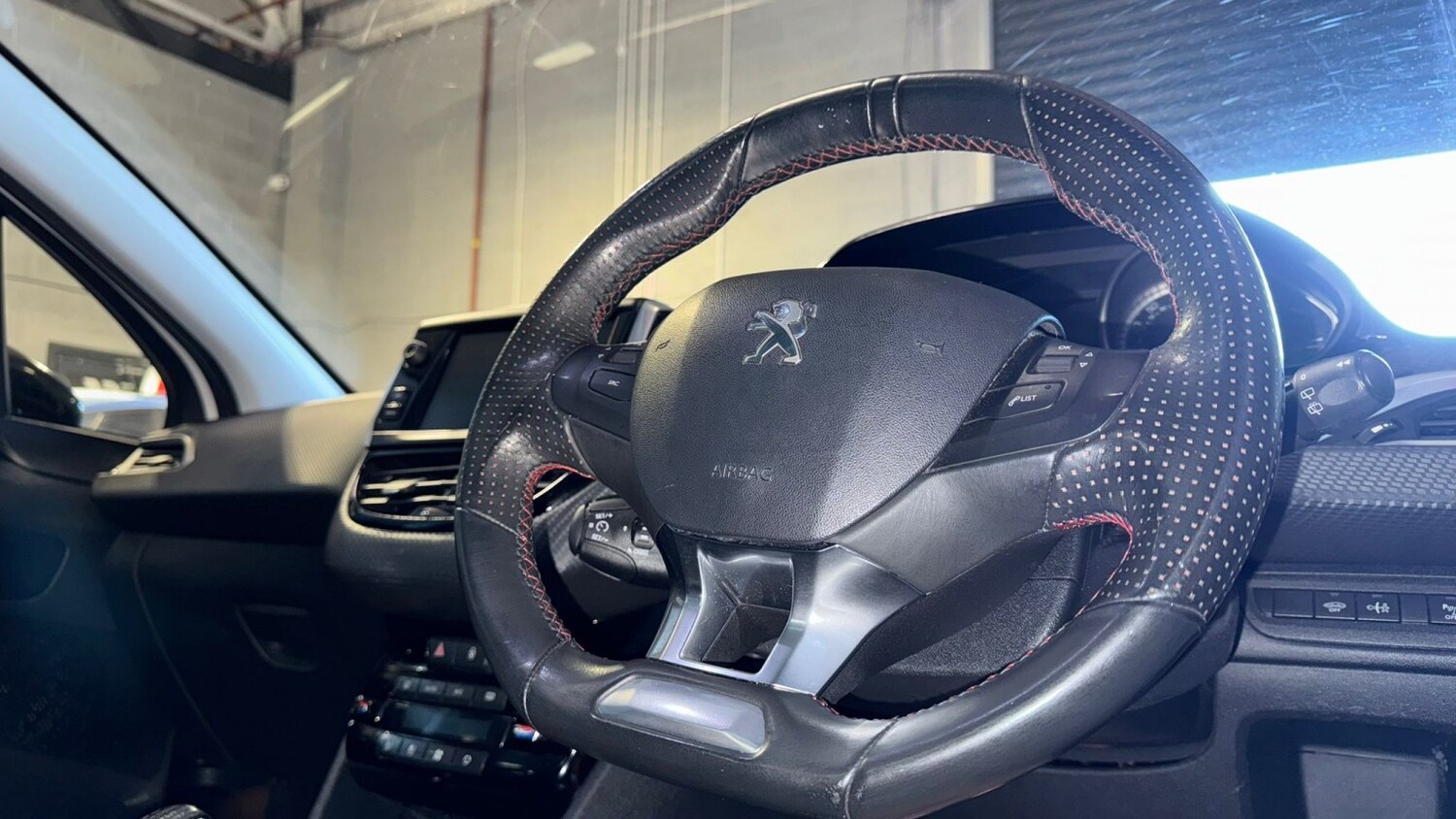 Used Peugeot 2008 2017 for sale - 76673322: Photo 21