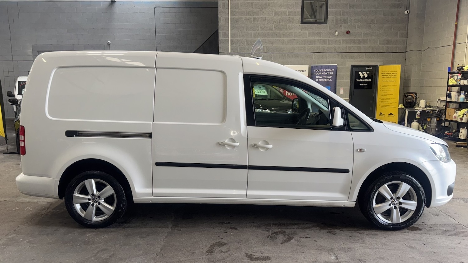 Used Volkswagen Caddy Maxi 2013 for sale - 78141056: Photo 9