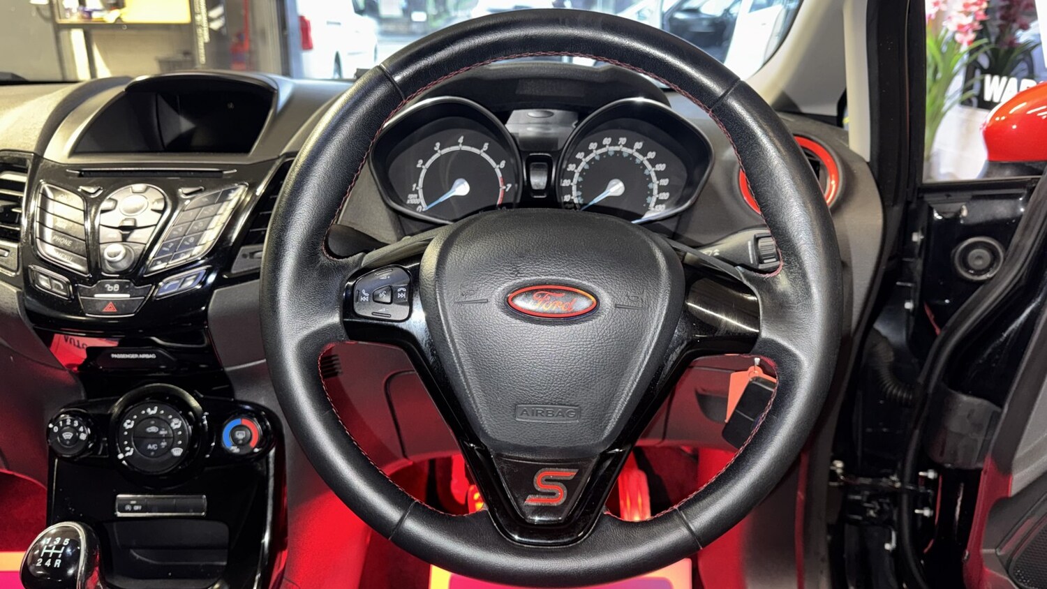 Used Ford Fiesta 2015 for sale - 77483641: Photo 22