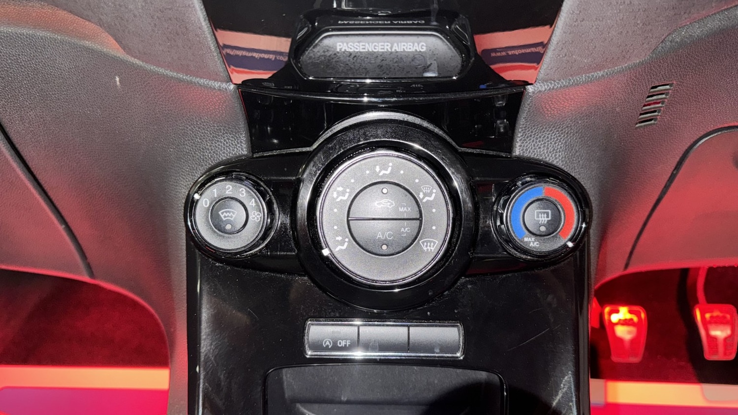 Used Ford Fiesta 2015 for sale - 77483641: Photo 28