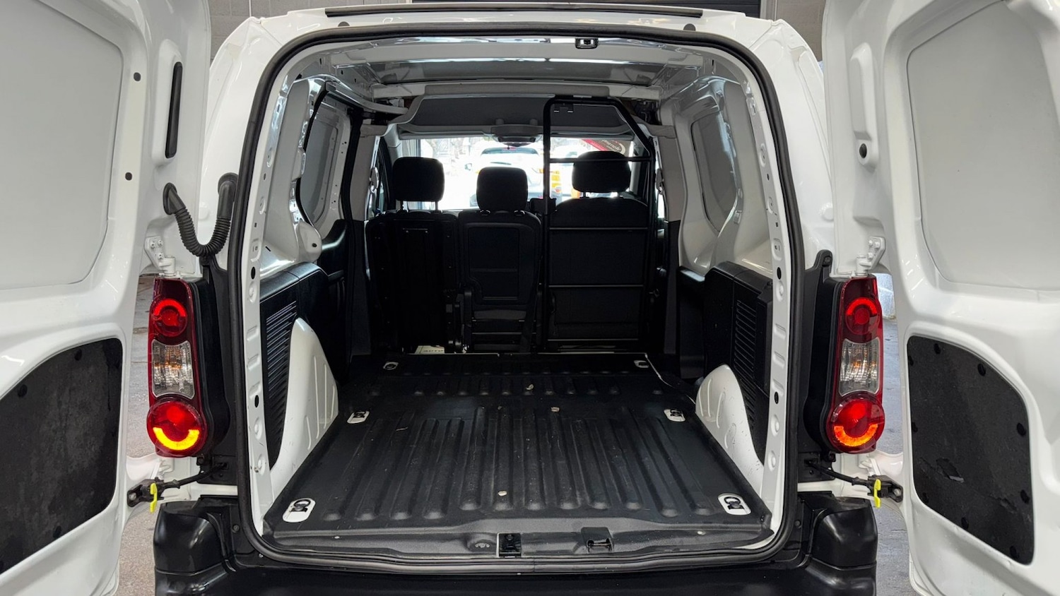 Used Citroen Berlingo 2018 for sale - 76848651: Photo 32