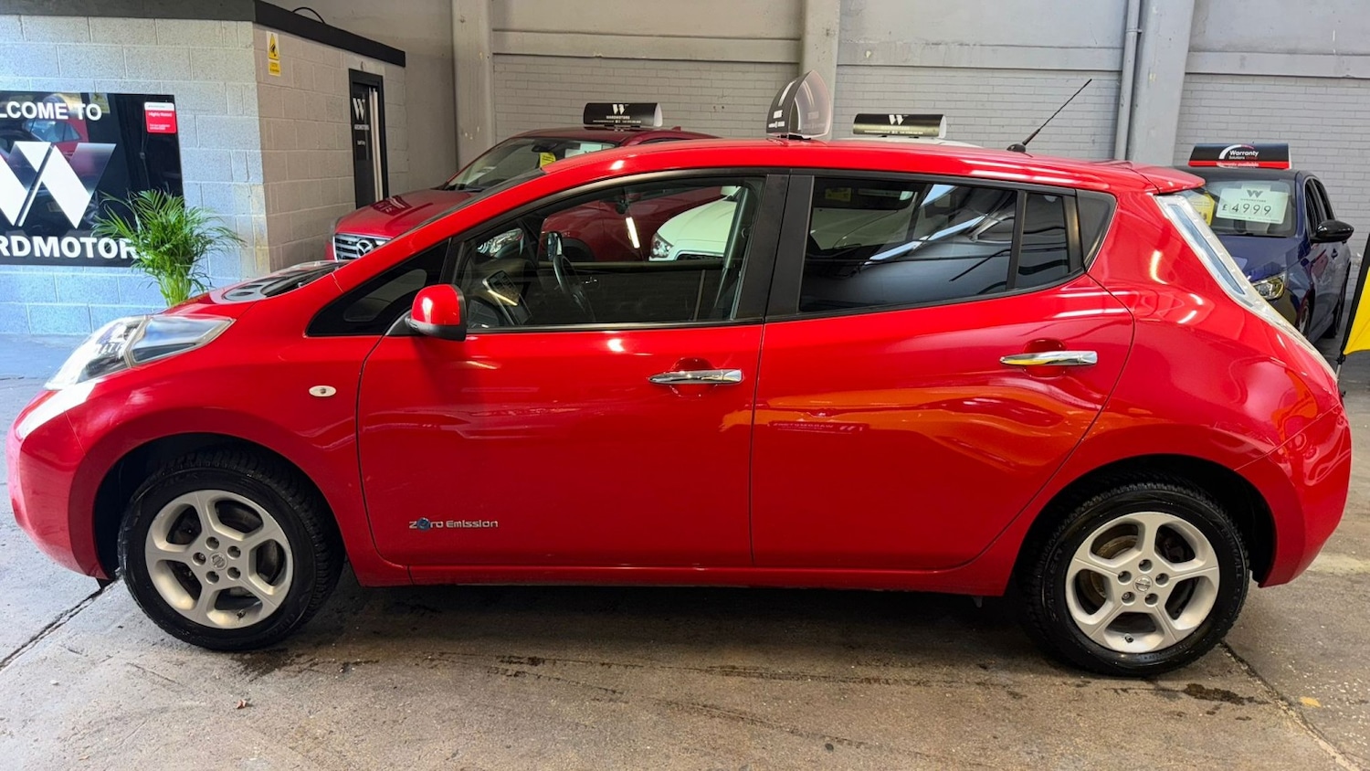 Used Nissan Leaf 2015 for sale - 76673279: Photo 2