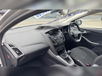 Used Ford Focus 2015 for sale - 79124423: Photo