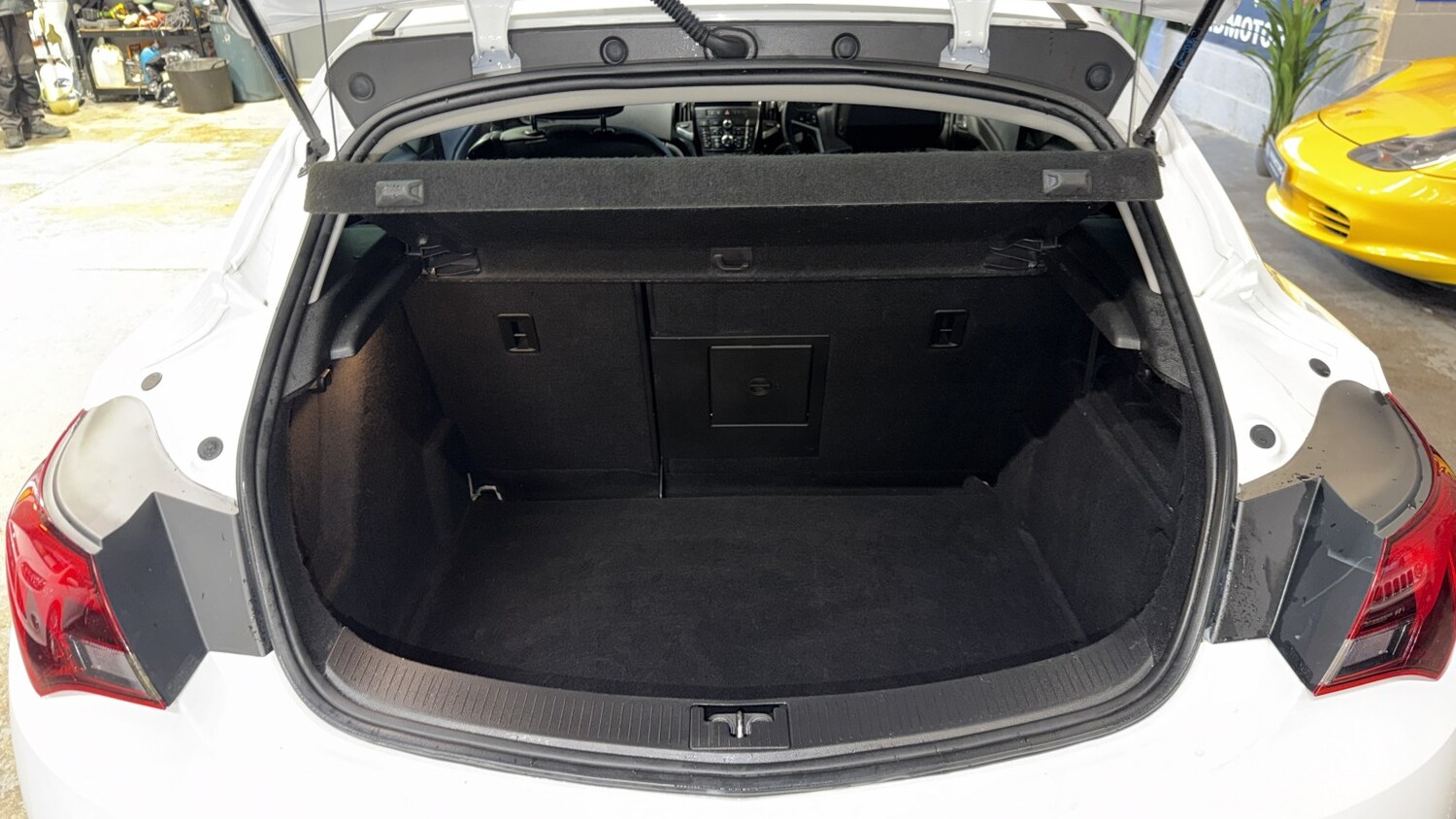 Used Vauxhall Astra GTC 2016 for sale - 77342681: Photo 38