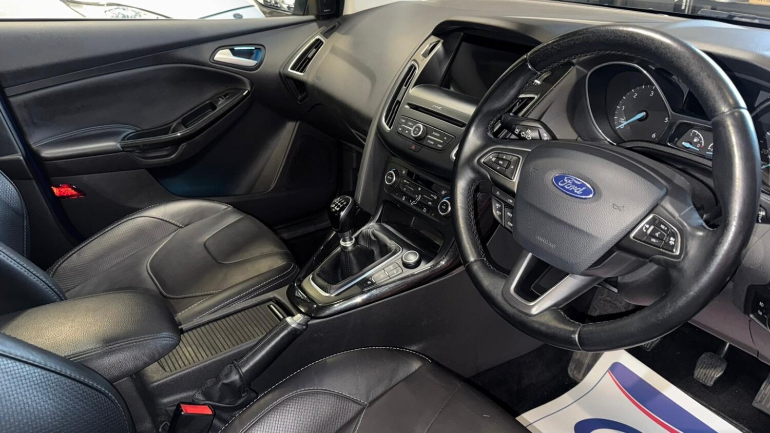 Used Ford Focus 2017 for sale - 76673261: Photo 12