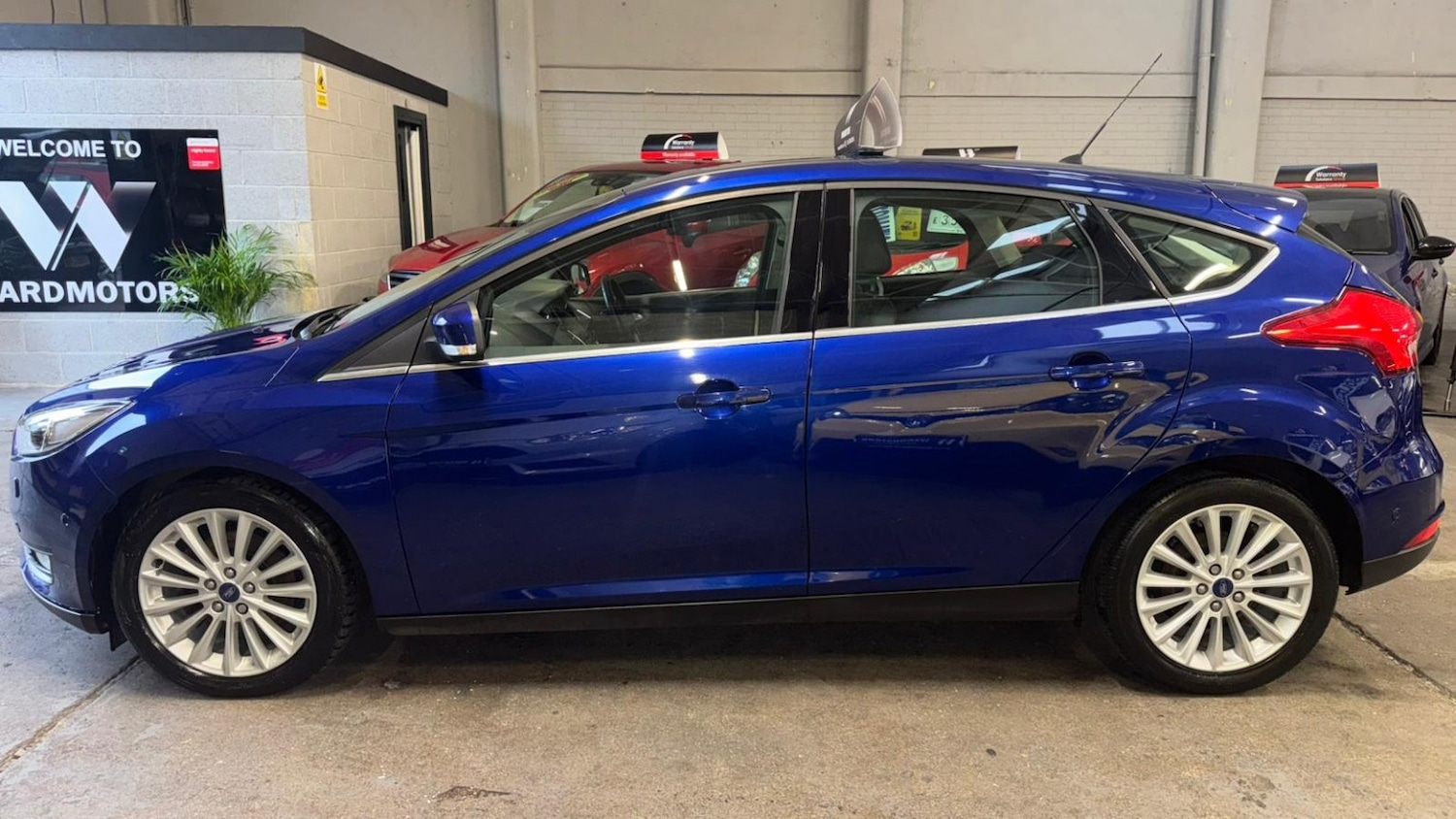 Used Ford Focus 2017 for sale - 76673261: Photo 2