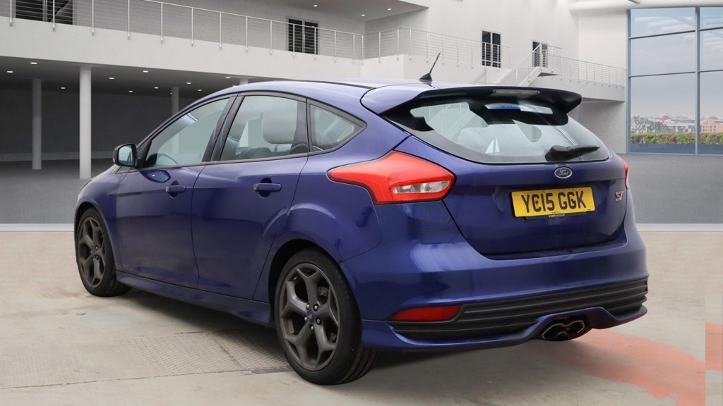 Used Ford Focus 2015 for sale - 77173202: Photo 2