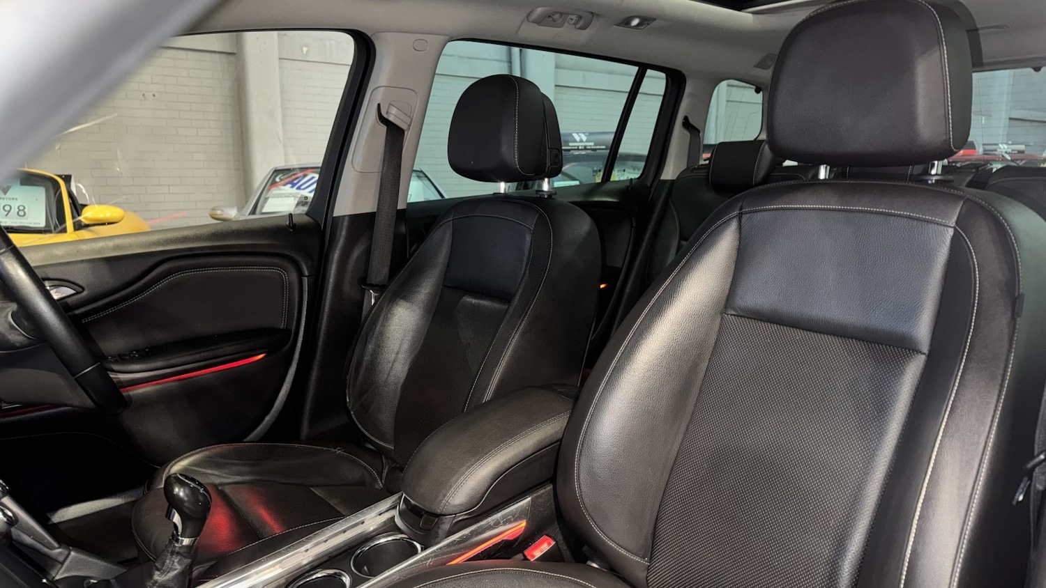 Used Vauxhall Zafira Tourer 2015 for sale - 77622494: Photo 19