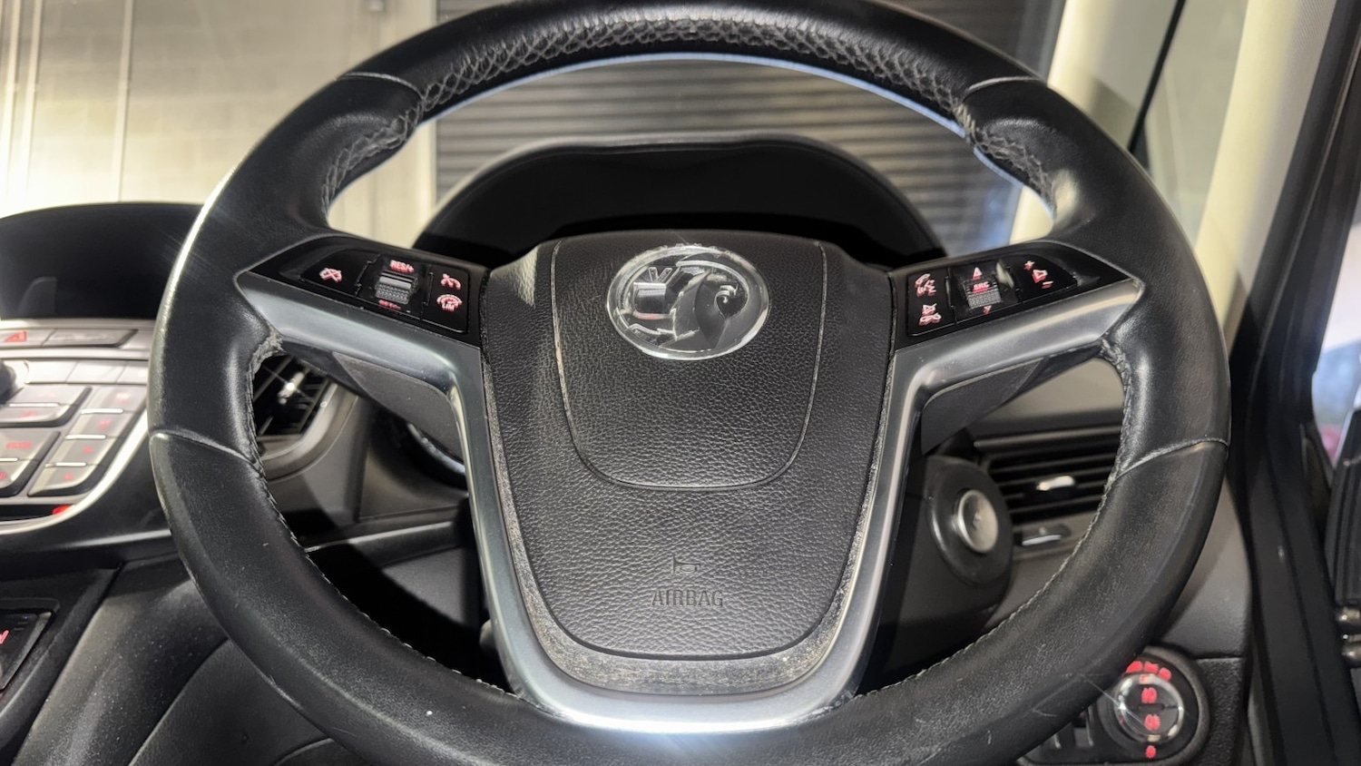 Used Vauxhall Zafira Tourer 2015 for sale - 77622494: Photo 21