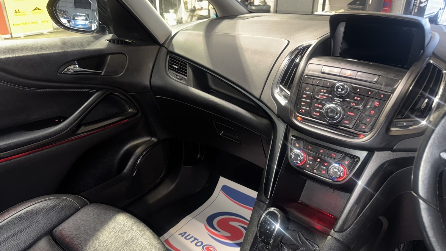 Used Vauxhall Zafira Tourer 2015 for sale - 77622494: Photo 23