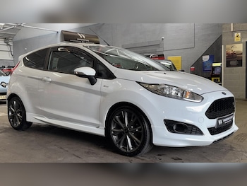 Used Ford Fiesta 2017 for sale - 79542005: Photo