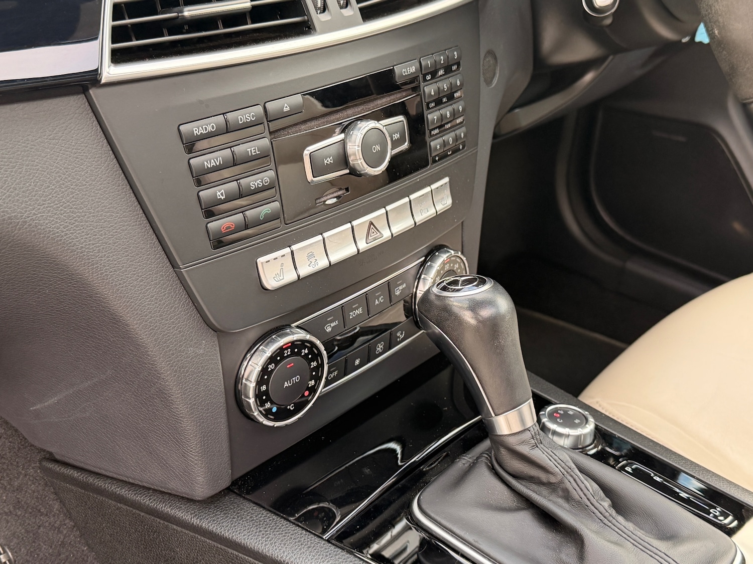 Used Mercedes-Benz C Class 2012 for sale - 76369513: Photo 17