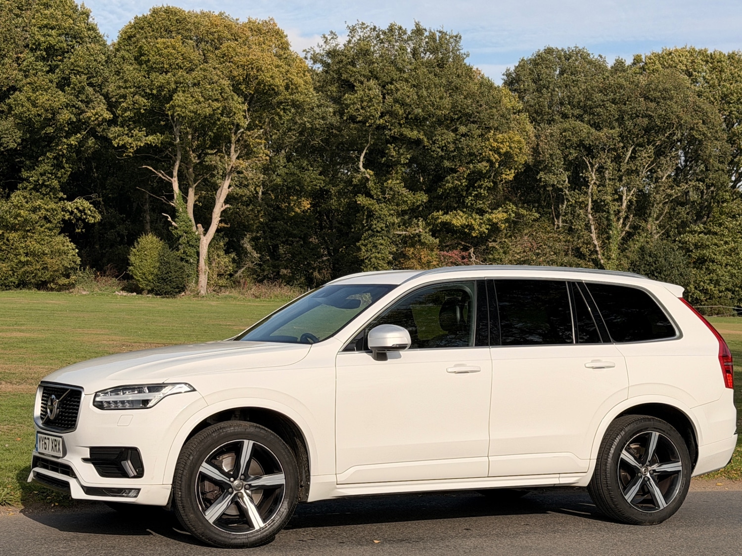 Used Volvo XC90 2018 for sale - 76020144: Photo 2
