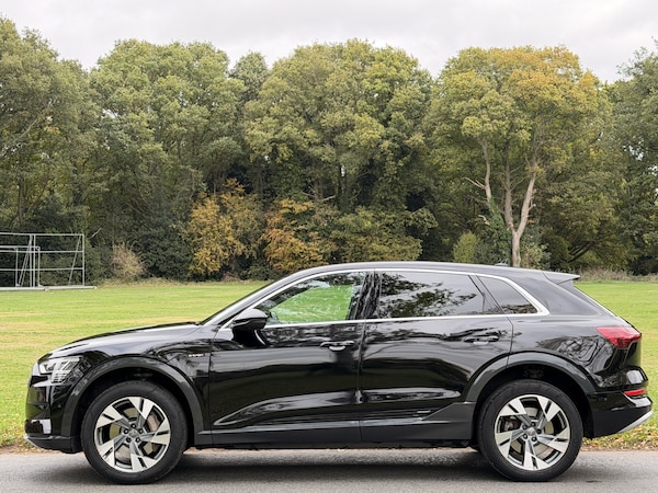 Used Audi e-tron 2019 for sale - 76209013: Photo 4