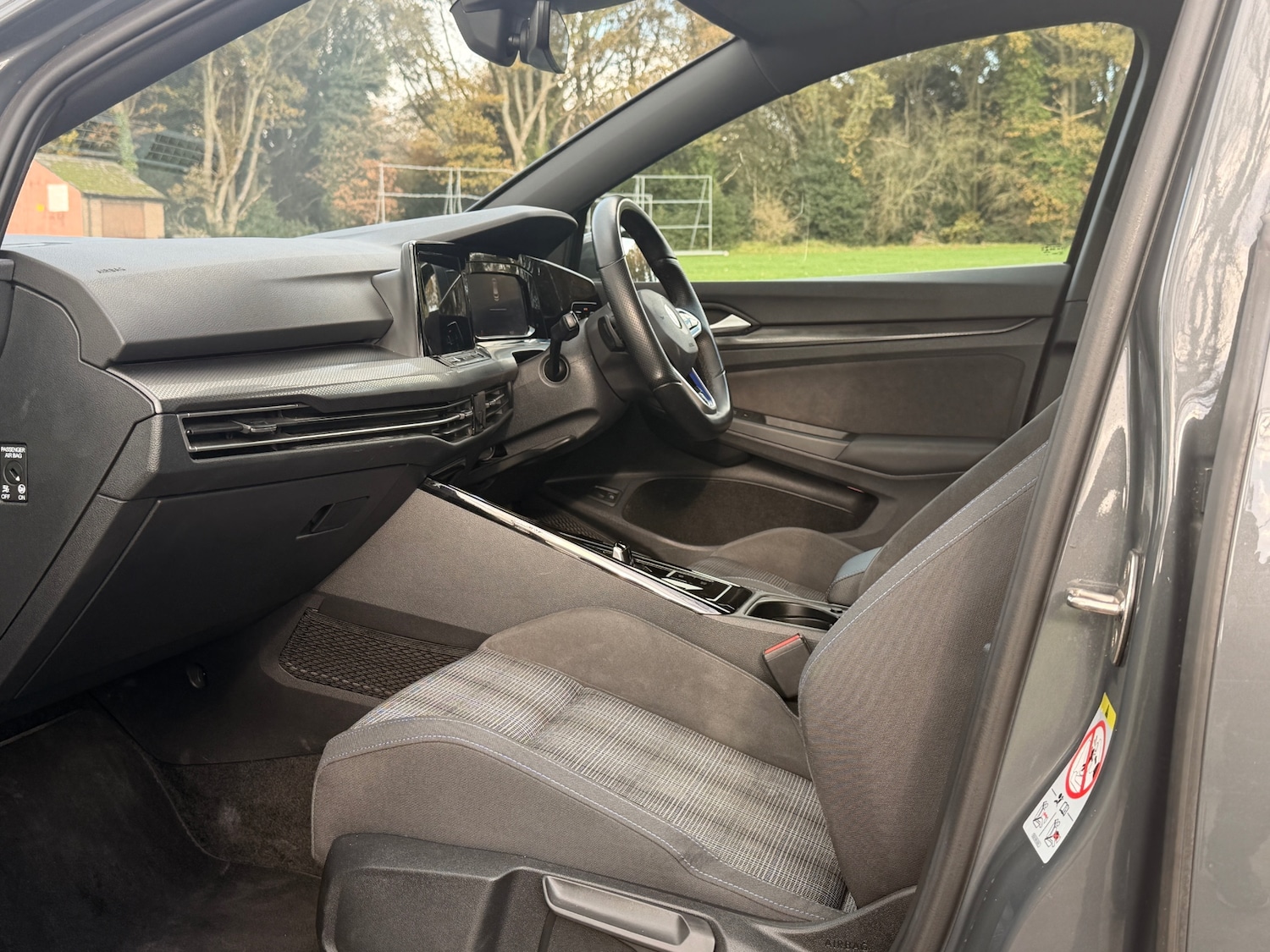 Used Volkswagen Golf 2023 for sale - 76520918: Photo 9