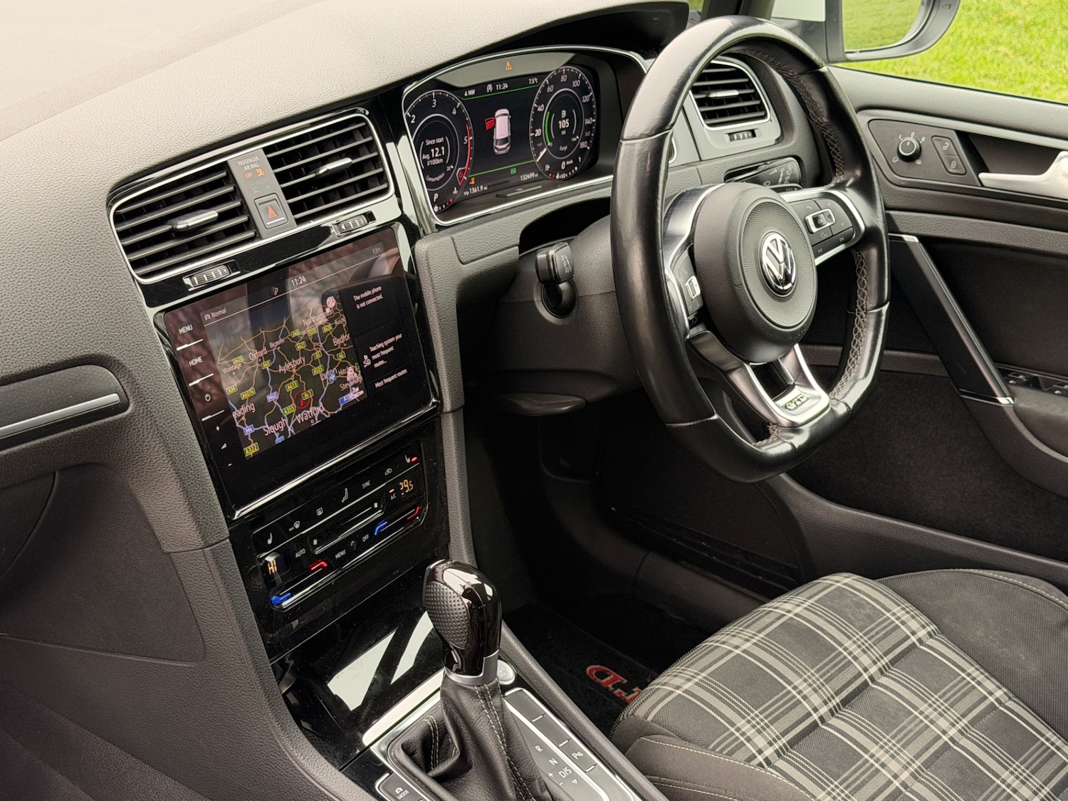 Used Volkswagen Golf 2017 for sale - 77837254: Photo 14