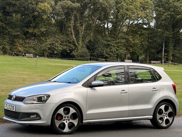 Used Volkswagen Polo 2013 for sale - 76161648: Photo 2