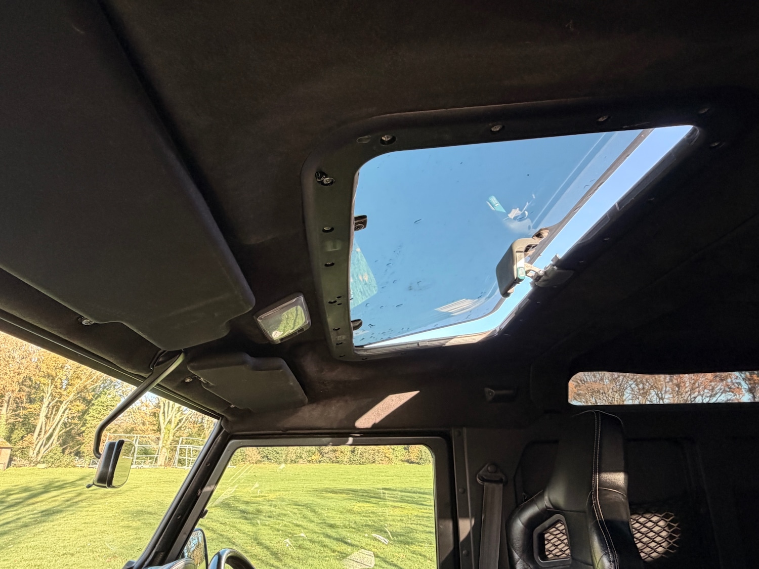 Used Land Rover Defender 2010 for sale - 76784711: Photo 18